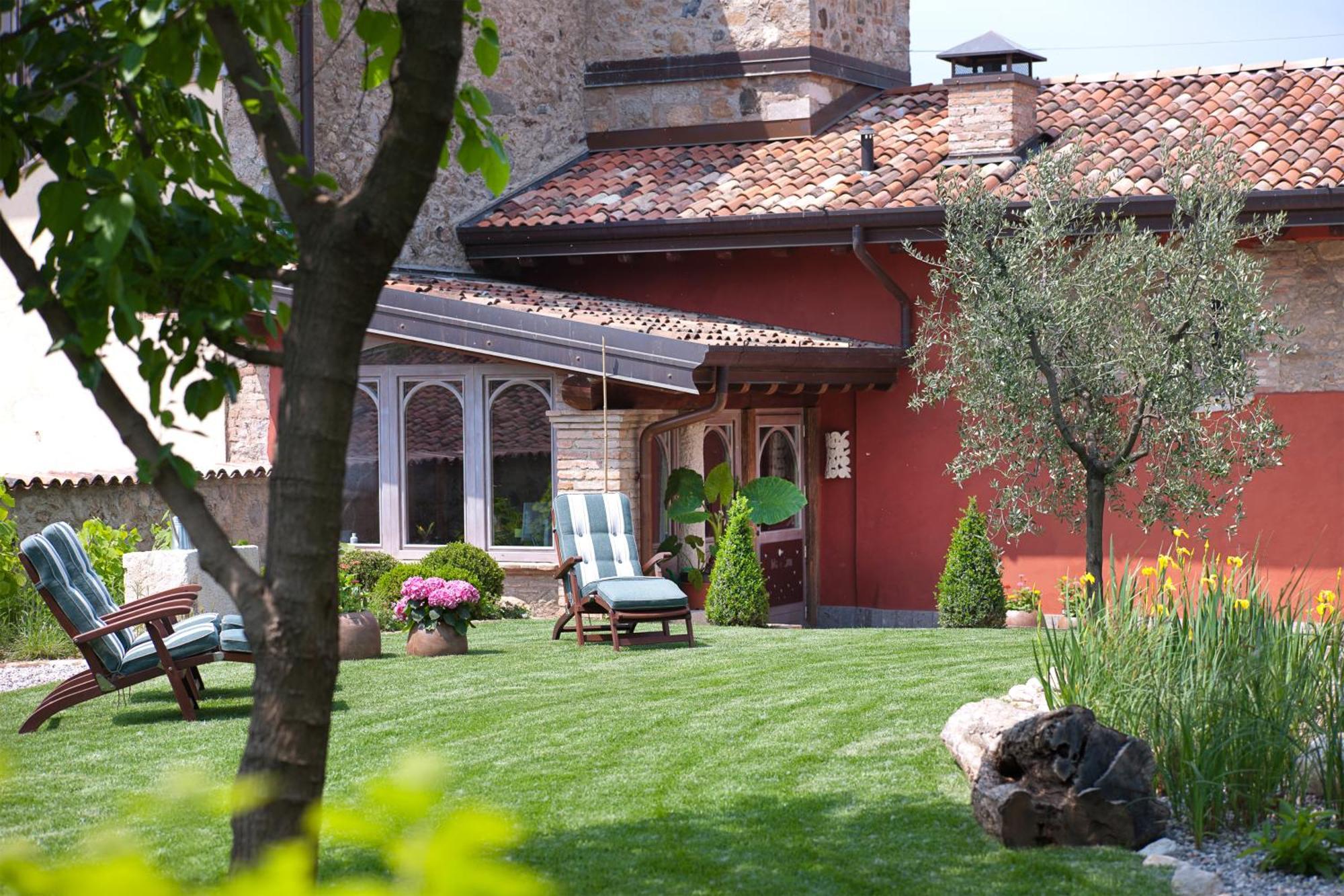 Boutique Hotel Villa Dei Campi Gavardo Eksteriør billede